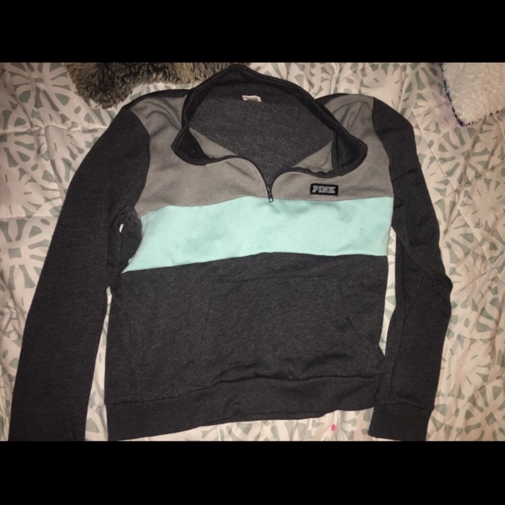 Victoria Secret PINK SWEATER SZ LG